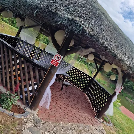 Bylew Zacisze فيلة *